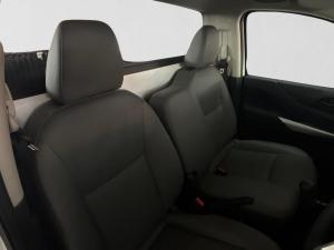 Nissan Navara 2.5DDTi single cab XE - Image 15