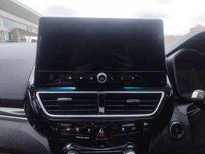 Mahindra XUV 3XO 1.2T AX5L - Image 15