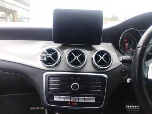 Mercedes-Benz GLA GLA200 auto - Image 20