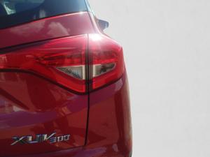 Mahindra XUV300 1.5TD W6 - Image 12