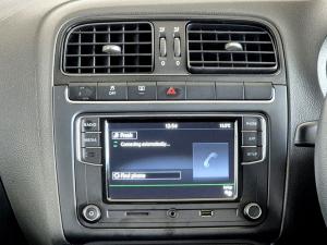 Volkswagen Polo Vivo hatch 1.6 Comfortline auto - Image 15