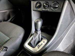 Volkswagen Polo Vivo hatch 1.6 Comfortline auto - Image 16