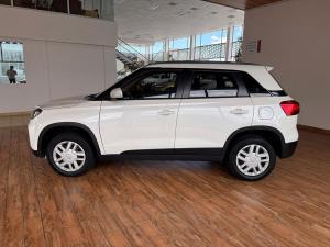 Suzuki Vitara Brezza 1.5 GL auto - Image 9