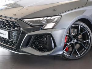 Audi RS3 sedan quattro - Image 2