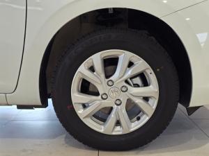 Suzuki Swift 1.2 GL+ auto - Image 4