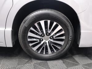 Toyota Quantum 2.8 LWB bus 9-seater VX Premium - Image 3