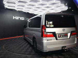 Toyota Quantum 2.8 LWB bus 9-seater VX Premium - Image 4