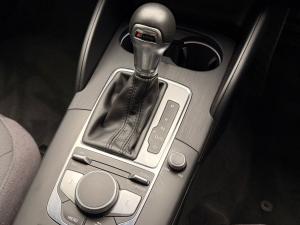 Audi A3 sedan 30TFSI - Image 14