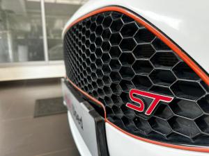 Ford Fiesta ST200 - Image 5