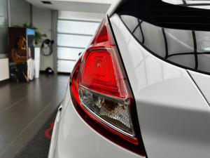 Ford Fiesta ST200 - Image 7
