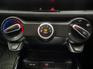 Kia Rio hatch 1.2 LS - Image 12