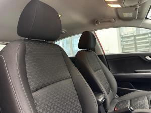 Kia Rio hatch 1.2 LS - Image 17