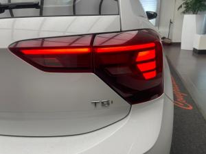 Volkswagen Polo hatch 1.0TSI - Image 11