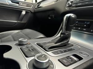 Volkswagen Touareg V6 TDI Luxury - Image 15