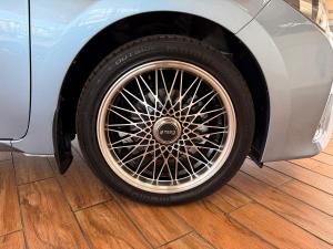 Toyota Corolla 1.6 Prestige auto - Image 8