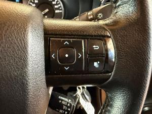 Toyota Hilux 2.8GD-6 double cab Raider auto - Image 18