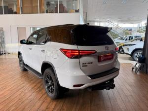 Toyota Fortuner 2.8GD-6 Epic Black - Image 4