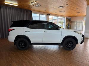 Toyota Fortuner 2.8GD-6 Epic Black - Image 7