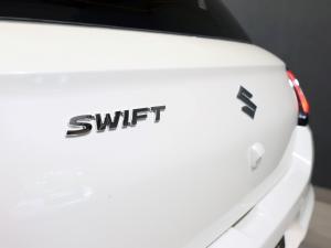 Suzuki Swift 1.2 GL+ manual - Image 12