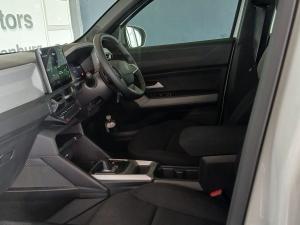 Renault Duster 1.3T Zen - Image 9