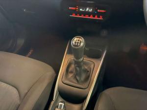 Toyota Starlet 1.5 XR manual - Image 18