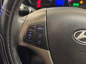 Hyundai i30 1.6 GLS - Image 9