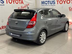 Hyundai i30 1.6 GLS - Image 2