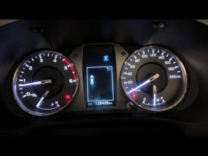 Toyota Hilux 2.4GD-6 double cab Raider auto - Image 9