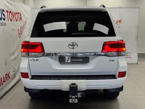 Toyota Land Cruiser 200 4.5D-4D V8 VX-R - Image 5