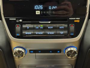 Toyota Land Cruiser 200 4.5D-4D V8 VX-R - Image 15