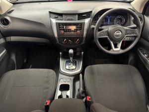 Nissan Navara 2.5DDTi double cab SE auto - Image 6