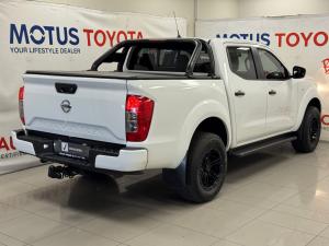 Nissan Navara 2.5DDTi double cab SE auto - Image 2