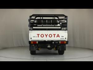 Toyota Land Cruiser 79 4.5D-4D V8 double cab LX - Image 5