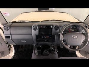 Toyota Land Cruiser 79 4.5D-4D V8 double cab LX - Image 6