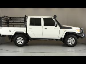 Toyota Land Cruiser 79 4.5D-4D V8 double cab LX - Image 3