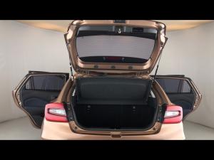 Toyota Starlet 1.5 XS auto - Image 13