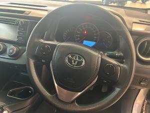 Toyota RAV4 2.0 GX auto - Image 8