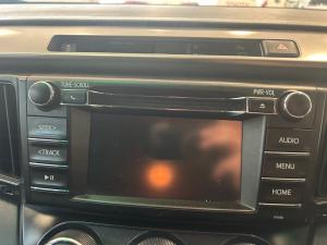 Toyota RAV4 2.0 GX auto - Image 12