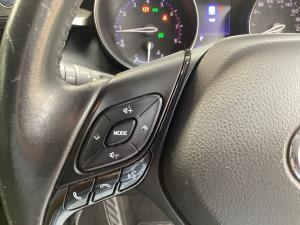 Toyota C-HR 1.2T Luxury - Image 9