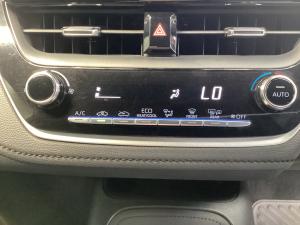 Toyota Corolla 2.0 XR auto - Image 16