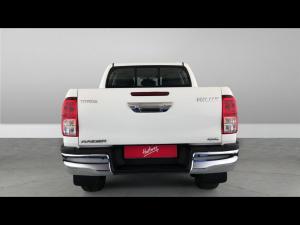 Toyota Hilux 2.4GD-6 double cab 4x4 Raider manual - Image 5