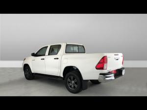 Toyota Hilux 2.4GD-6 double cab 4x4 Raider manual - Image 8