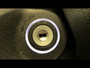 Toyota Hilux 2.4GD-6 double cab 4x4 Raider manual - Image 18