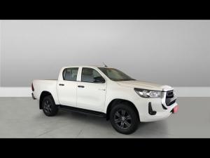 Toyota Hilux 2.4GD-6 double cab 4x4 Raider manual - Image 1