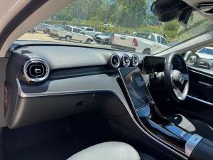 Mercedes-Benz C-Class C220d Avantgarde - Image 7