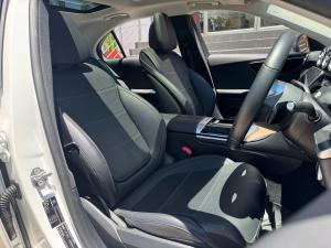 Mercedes-Benz C-Class C220d Avantgarde - Image 11