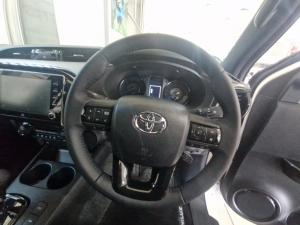 Toyota Hilux 2.8 GD-6 RB Legend RS automaticD/C - Image 8
