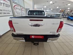 Toyota Hilux 2.4 GD-6 Raider 4X4 automaticD/C - Image 5