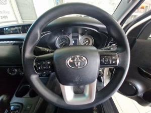 Toyota Hilux 2.4 GD-6 Raider 4X4 automaticD/C - Image 8