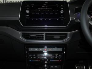 Volkswagen T-CROSS 1.0 TSI R-LINE DSG - Image 11